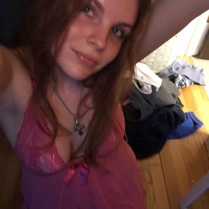 Meet your Posher, Hillary